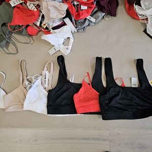 Lot of 6 Sports and No Wire Bras
